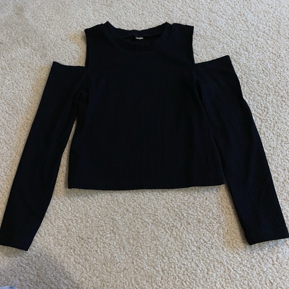 Very Cute Girls Size 140 (9-10) Two Piece Cold Shoulder Outfit đź–¤Bundle&Saveđź–¤ - Picture 5 of 5